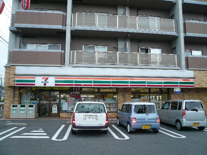 グランデージKM B棟の周辺