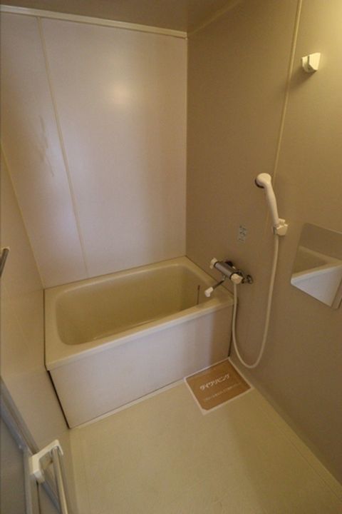 プリオールエフ B棟の風呂