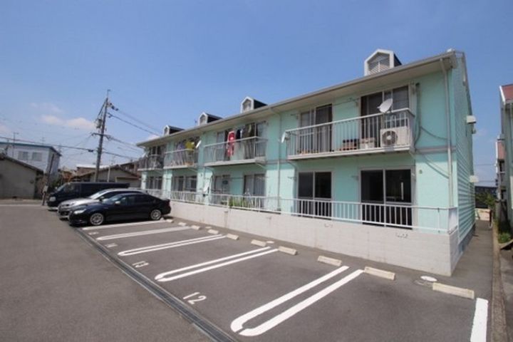 プリオールエフ B棟の外観