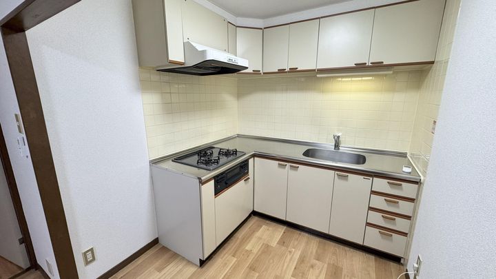 プレジデント福乃宮のキッチン