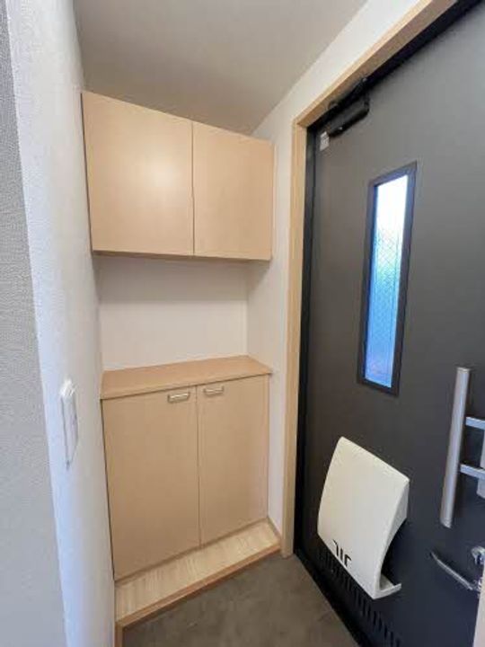 シャーメゾン名池の玄関