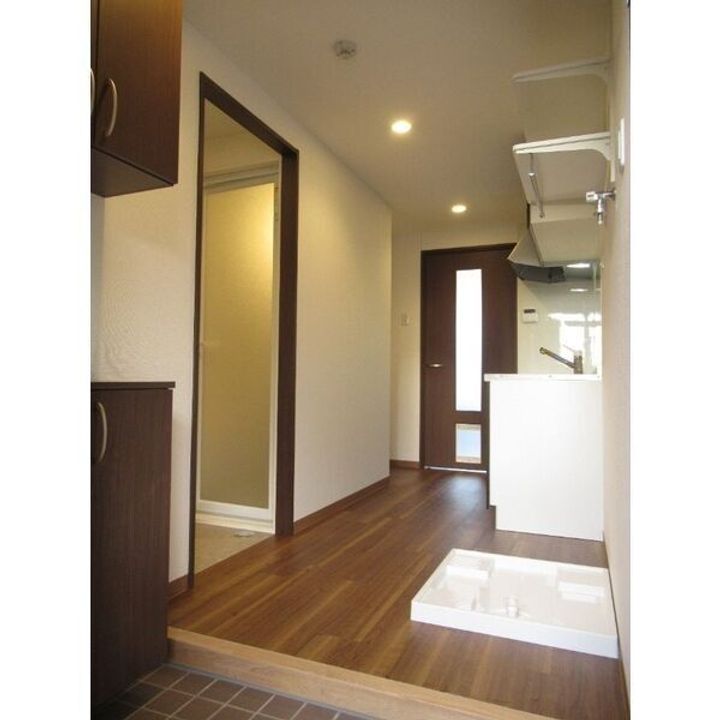 栃木県宇都宮市南大通り4(マンション)の賃貸物件の玄関