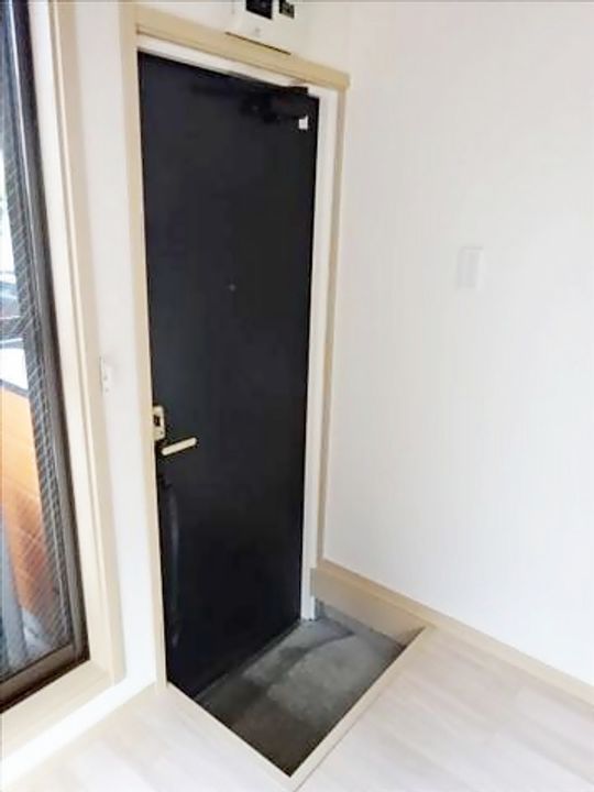 ストークハイツ山口の玄関