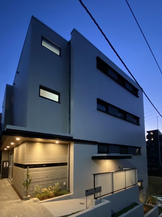 NEXUS YOTSUYAの外観