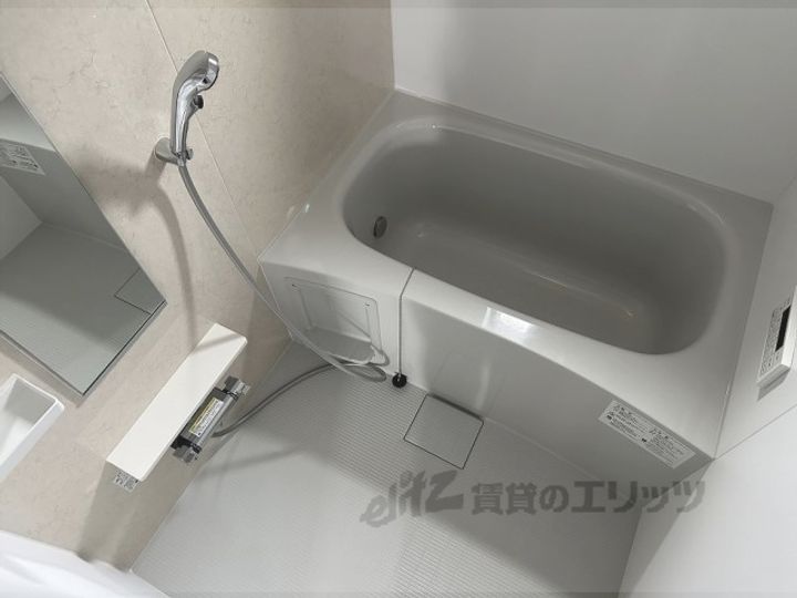 ウィズ・テール南彦根1号館の風呂