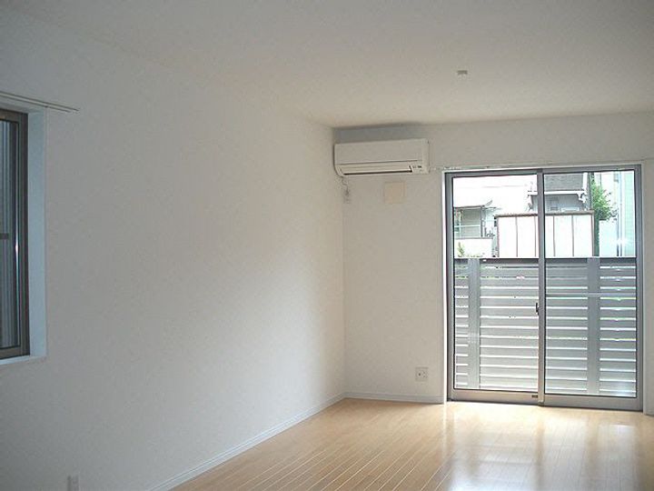 静岡県駿東郡長泉町下土狩(一戸建)の賃貸物件の居間