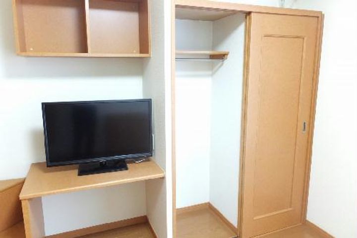 レオパレスチロルαの内装