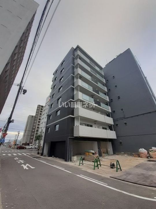 プリミエール春日井市役所前の外観