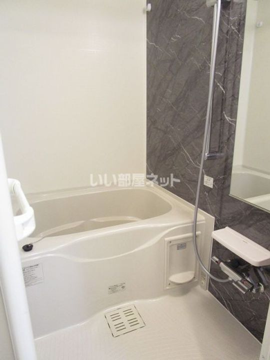 トワ レジデンスの風呂