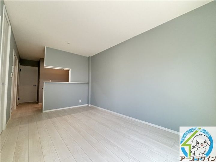 アンリコートIIの居間