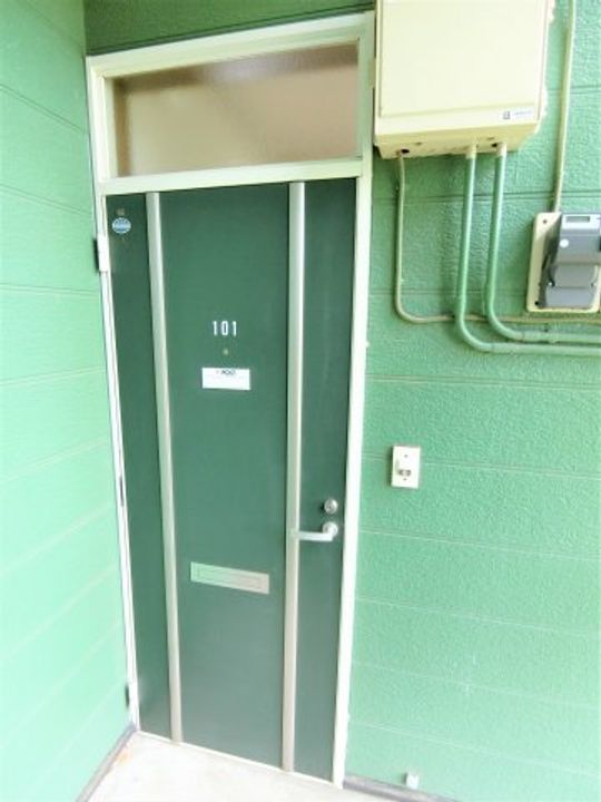 千葉県東金市求名(アパート)の賃貸物件の玄関