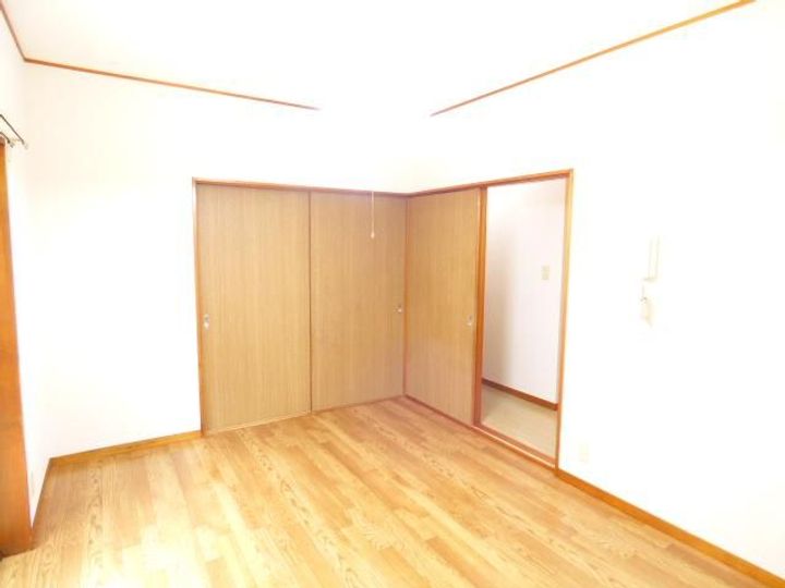 エーベングローブの内装