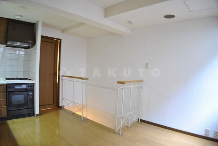 ヴェルビュ二条城東の内装