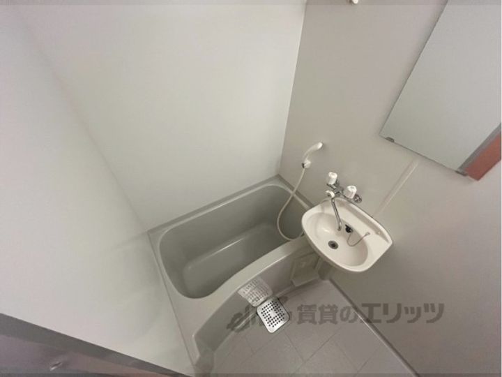 レオパレス幸甚の風呂