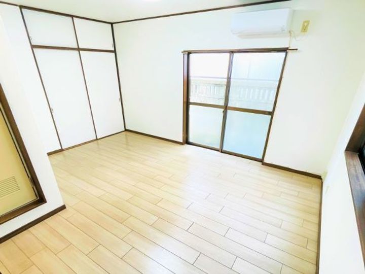 コスモハイツの居間