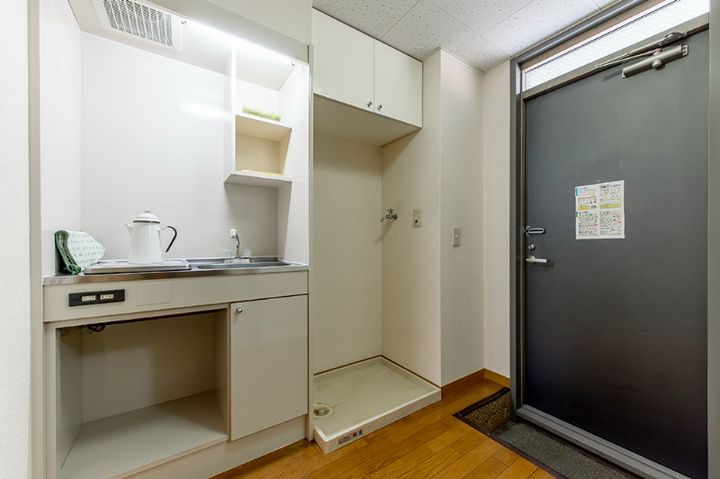 神奈川県厚木市愛名(マンション)の賃貸物件の玄関