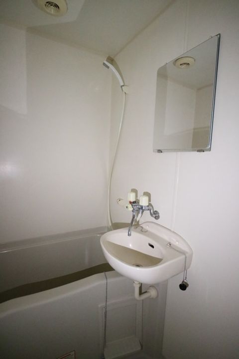 岡山県倉敷市下庄の賃貸アパートの風呂