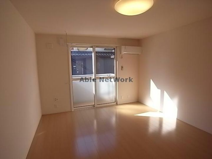 岐阜県岐阜市則武中3(アパート)の賃貸物件の居間