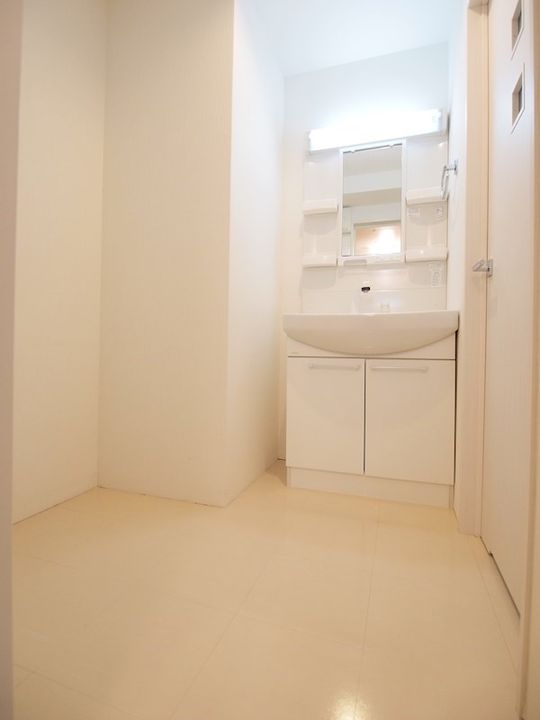 No.63 オリエントキャピタルタワーの内装