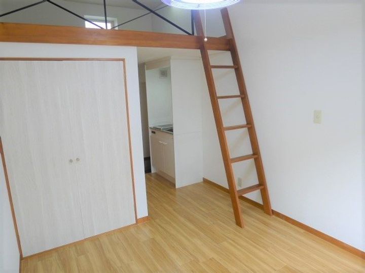 コーポシャトレの居間