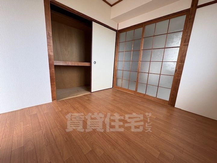 樋口ビルの居間