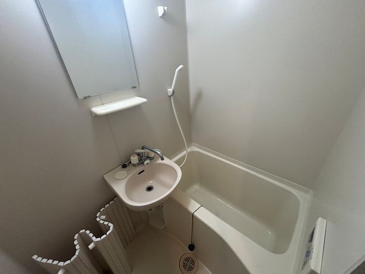 ブルーム菊名の風呂