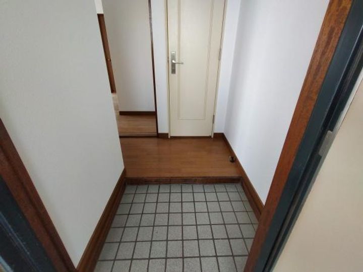 マンション山竹の玄関
