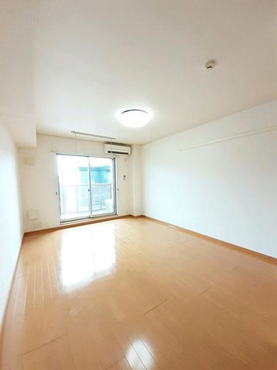 埼玉県春日部市備後西3(マンション)の賃貸物件の居間