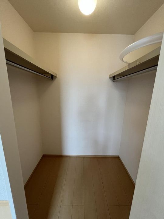 ハピネスの内装