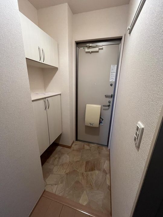 ハピネスの玄関