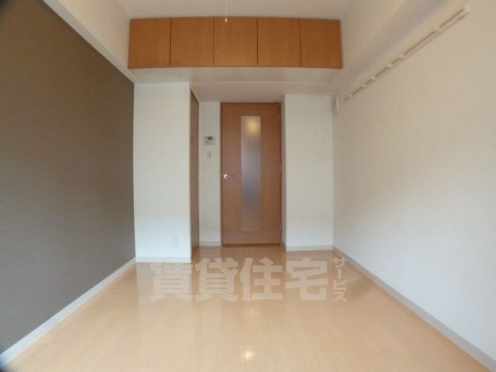 京都府京都市右京区西院乾町(マンション)の賃貸物件の居間