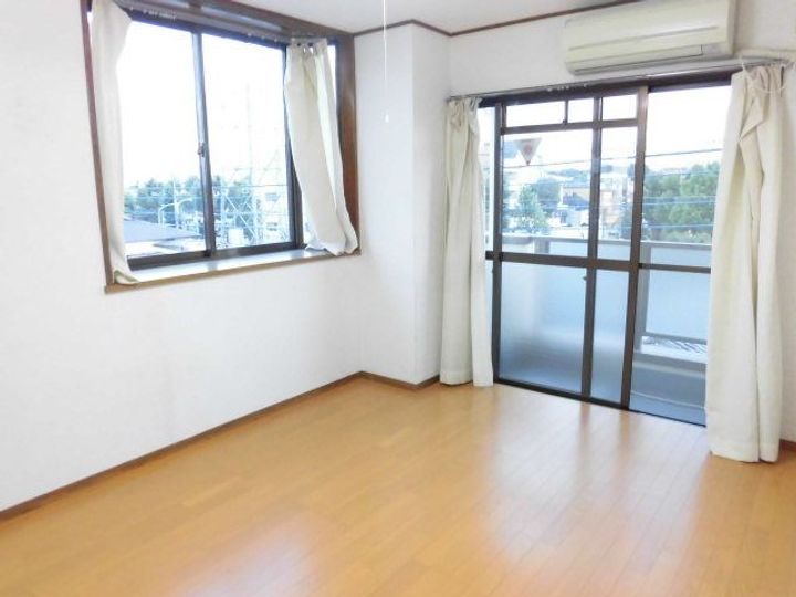 サロンドニスの内装