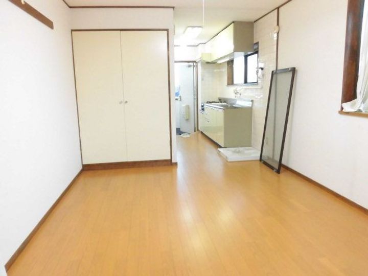 サロンドニスの居間