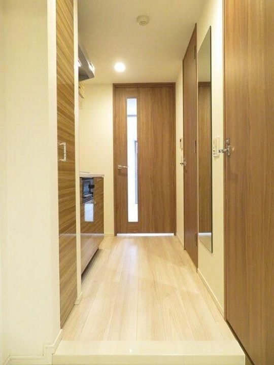 ガーラ・グランディ横濱関内の玄関