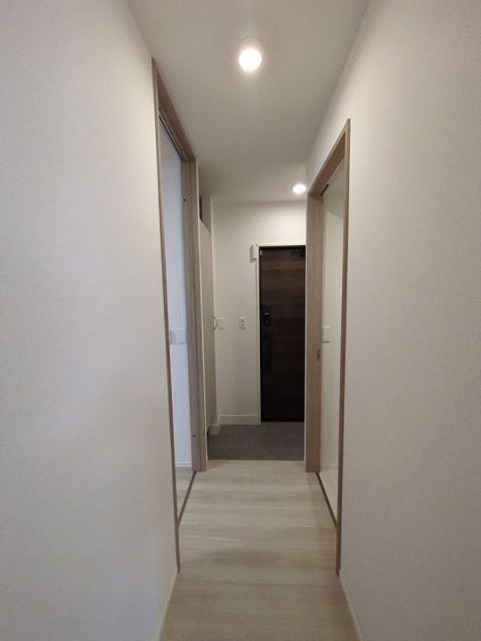 山梨県中巨摩郡昭和町西条(アパート)の賃貸物件の玄関