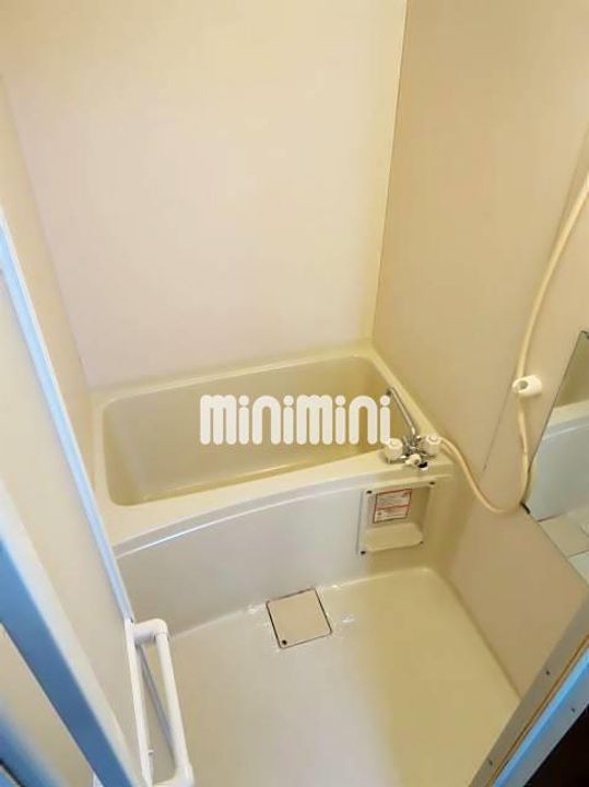 大井手ガーデンテラス B棟の風呂