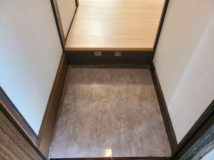 東京都国分寺市日吉町2(一戸建)の賃貸物件の玄関