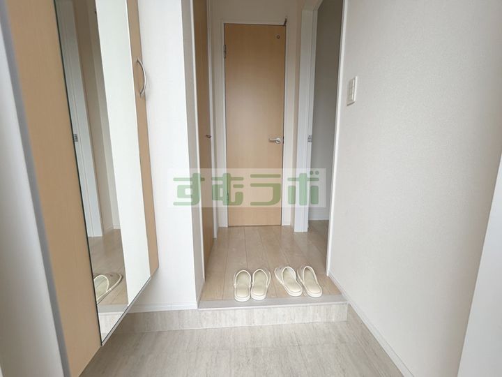 ライジングスターAの玄関