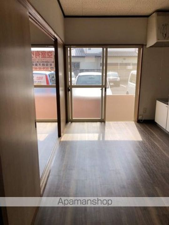 群馬県邑楽郡大泉町城之内5の賃貸アパートの内装