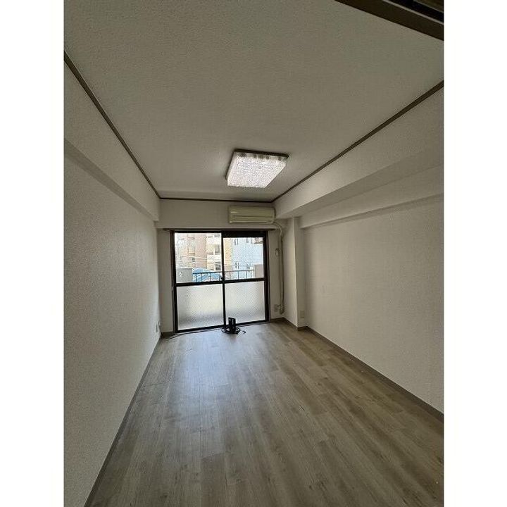 ラ・プレ大山の居間