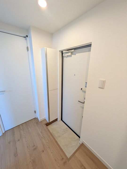 神奈川県横浜市鶴見区平安町1(アパート)の賃貸物件の玄関