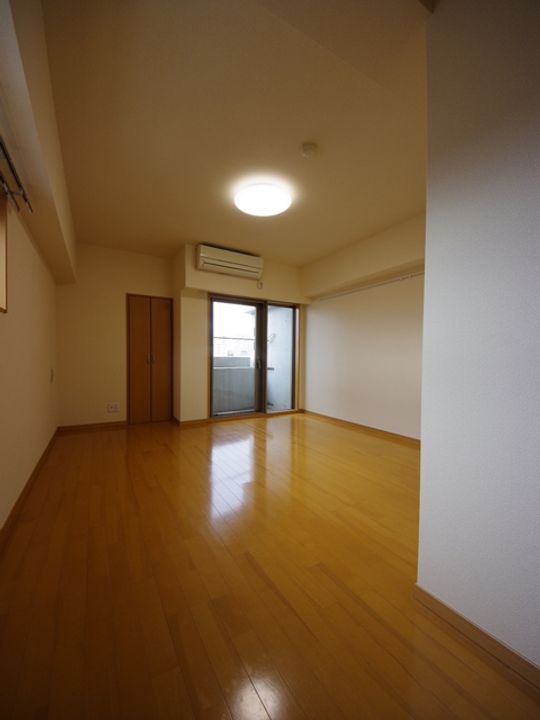 東京都中野区中央4(マンション)の賃貸物件の居間