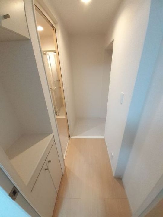 ローズボヌールIIIの玄関