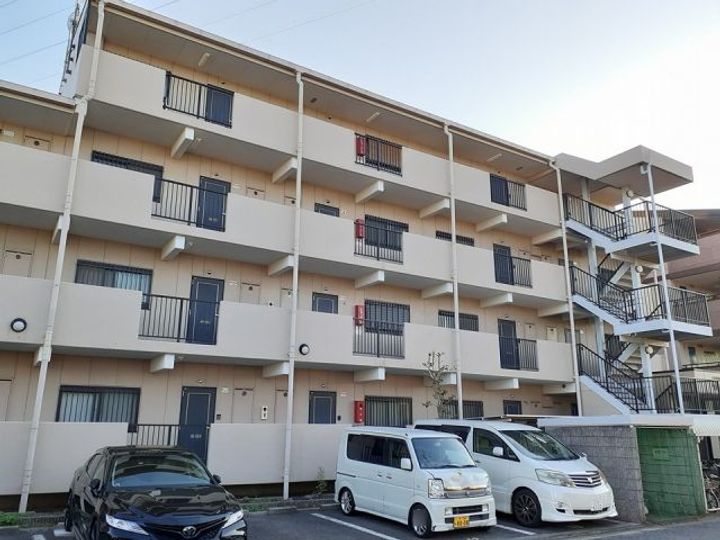 Regina.I 五番館の外観