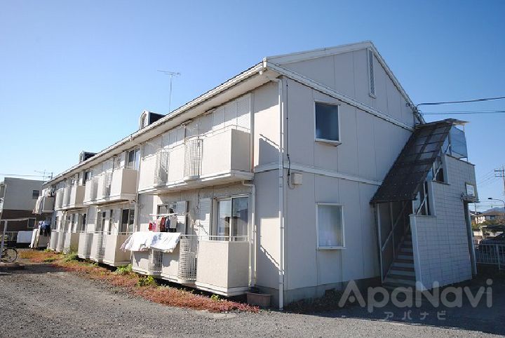 ファミール唐杉の外観