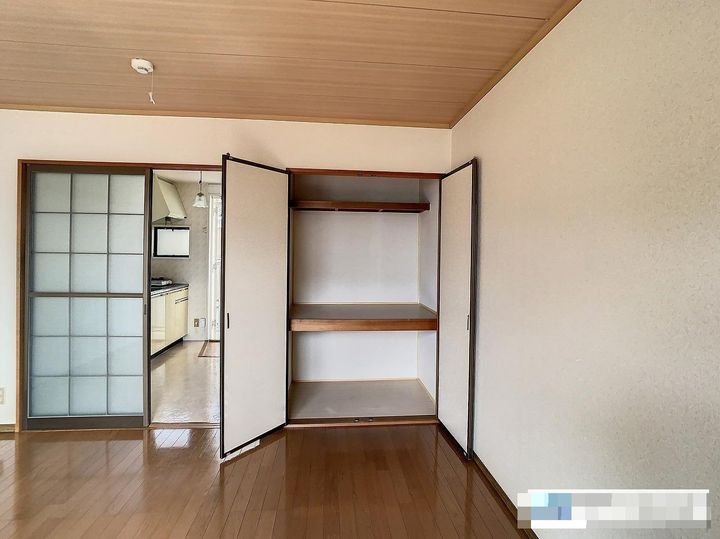 ハイム三原の内装