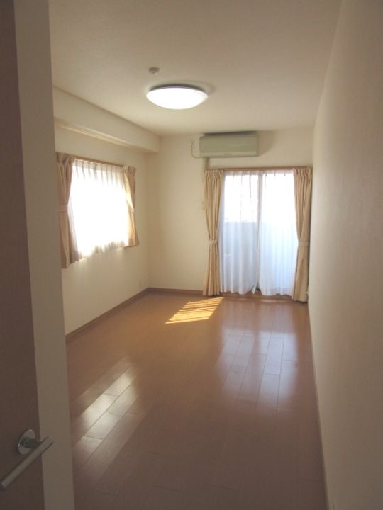 ポレスター文京町 501の内装