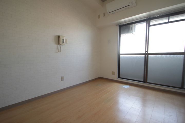 ヴィラブランシュ庚午中の内装