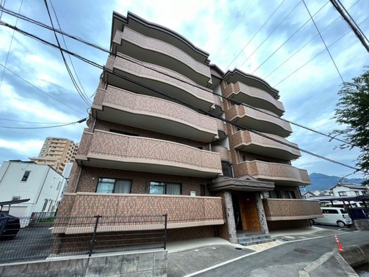 サンパークマンション益田の外観