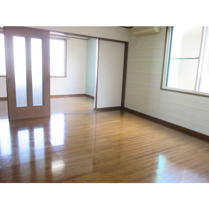 ピュアハウスの居間